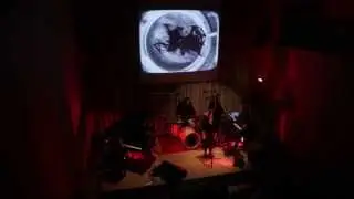 RAZ OLSHER - IN BETWEEN (feat. Jess Grieve) - Live @ the Forge