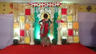 Boro loker beti lo lamba lamba chul and Ek Do Teen Chaar new remix song wedding dance performance.