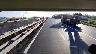 Beverwijk - A5 met de IC-ambulance met luchthoorn onder viaduct #dmvda #meemetdemicu #specialtyteam