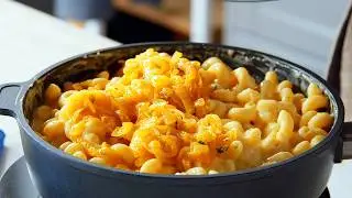 French Onion Mac & Cheese | Easy Baked Pasta Dish For The Whole Family
