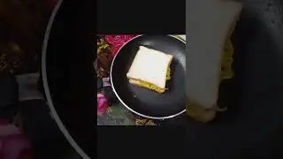 1Minutes Maggi Bread Recipe#new maggi#recipe #shorts #1million  #vews