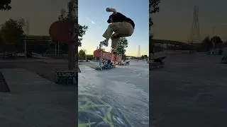 DOUBLE BACKSIDEFLIP AT SHELDON SKATEPARK🏄&zwj;♂️💨 #skateboard #skate #skatelife #skatepark