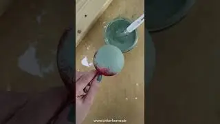 Weihachtsdeko: Upcycling alte Weihnachtskugeln mit Kreidefarbe und Blattgold