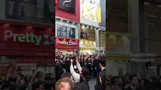 Seeing Jo Bo Ah, Oh Yeon Seo when shopping at Myeongdong