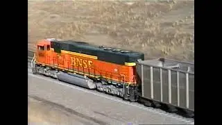 BNSF running white coal hopper cars, Trainspotting with Homer's AweDeSee Wyoming USA  Vol26 chap 1