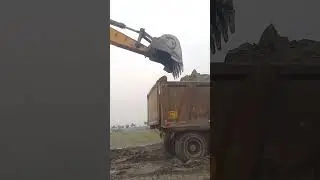 Exaveter pulling the dumfer!!Rahul grading vlogs..