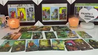 AQUARIUS TAROT READING SOMEONE YOUNGER IS SOOOO INTO U! ACTUALLY, HELLA PPL MADE AN APPEARANCE HER
