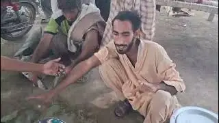 Doston k sath machli k Shekar par #ustadarshad #farlovlog #saraikyvlog #taunsa #funnyvideo #saraikyf
