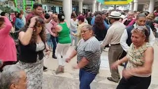 la concha acustica - martes grupero con - el sensacional grupo versátil H2G