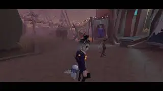 Playing as Postman in Duo Hunters Identity V