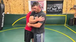 Thai Clinch Defense - Neck Pull