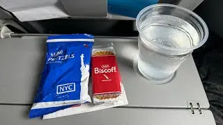 Meal Monday's - American Airlines BOG-MIA Economy Class