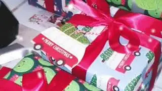 We Love The Pretty Suds Wrapping Station!