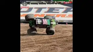 BEST RISKY BICYCLES SKILL (COLLECTION) #crazydrivers #amazing #wow #insane #monsterjam #power #loco
