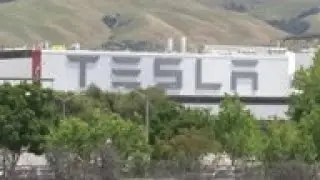 Tesla invests $1.5B in Bitcoin, will take as payment