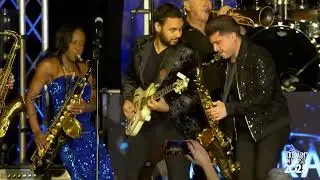 Rick Braun's New Year's Eve - Vincent Ingala soloing on R.E.S.P.E.C.T