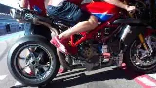 WSBK Portim&atilde;o 2012 - Carlos Checa's Ducati 1198 Warming Up