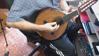 Autodidacta . No profesor. Bandurria , cuerdas al aire Asi estudio.