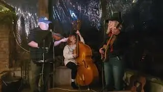 Jingle Bells - at Honeywood Farms #bluegrass #Christmas #fiddle