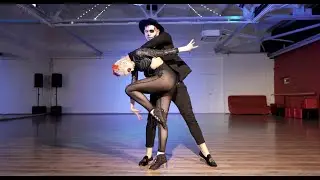 Azael & Sindi / You broke me first / Halloween @ Bachata Fever