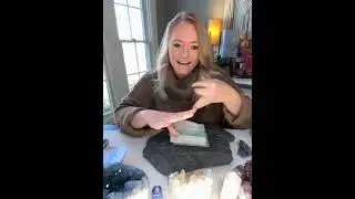 Bethany Laurel | Energy Inuitive Tarot