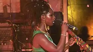 Dobet Gnahoré - 06 - Live at Afrika Festival Hertme 2009