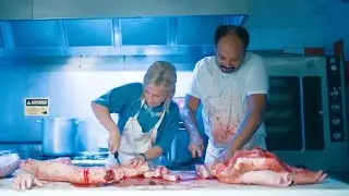 جزار بيقطع الأشخاص النباتيين ويبيعهم كلحوم مستوردةوالصادم هو ان الناس عجبها طعم اللحمة