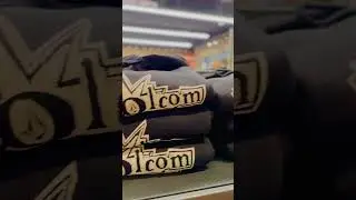 VANS OFF THE WALL | DICKIES | VOLCOM | BRANDED GARMENTS IN CANADA 🇨🇦🍁