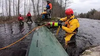 Rollover recovery of a canoe