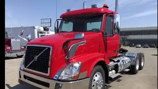2017 VOLVO VNL heavy hauler day cab wet line semi truck low boy Landoll