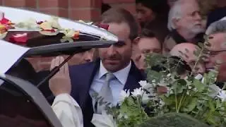 El funeral lleno de amor de Javiera Su&aacute;rez