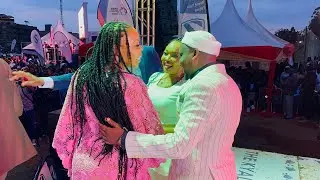 See what baby top did libe to martin janet live on camera