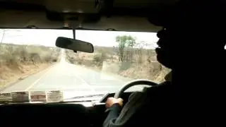 Unser Fahrer singt f&uuml;r uns.