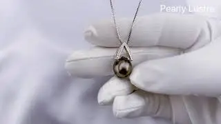 Pearly Lustre Elegant Saltwater Pearl Necklace WN00073
