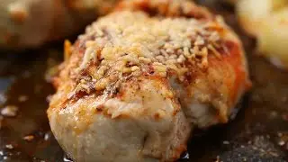 One-Pan Garlic Parmesan Chicken And Vegetables