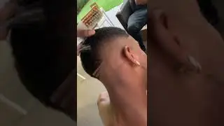 Corte de pelo para Emerson jugador Del Real Betis balompi&eacute;