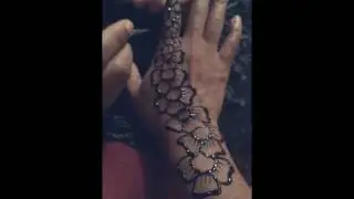 Pretty Simple Black Henna Video