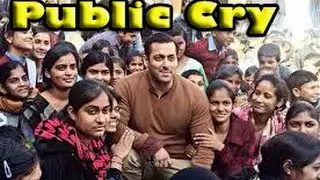 SHOCKING: Bajrangi Bhaijaan Watching Movie Public And Cry !!!