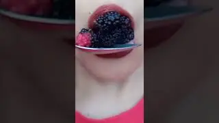 ASMR Satisfying eating MULBERRY FRUIT #shorts #asmr #satisfying