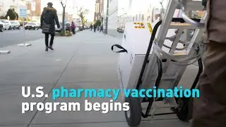 U.S. pharmacy vaccination program begins