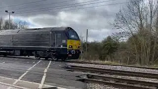 67005 'Queen's Messenger' and 67006 'Royal Sovereign' does two tone on ECML - 12/03/22