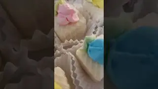 Artsy Sister eats mini Cakes Bite #cake #mini #dessert
