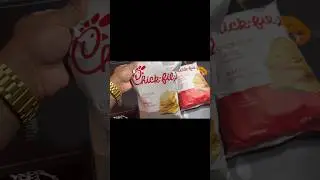 Обзор чипсов Waffle Potato Chips от @chickfila. #обзор #chickfila #chickfilasauce #potatochips