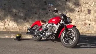 Motosx1000 : Test Indian Scout