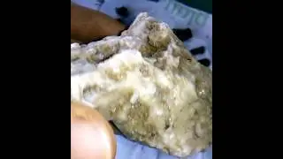 Maine rockhounds digging tourmaline