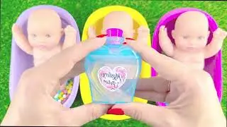 Full of 3 rainbow bathtub candy | Full of rainbow bathtub candy | Babies in bathtub with candy |