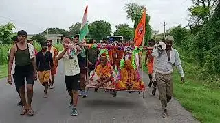 sarow ghat se gram pamari me lekar aaye sarwan ki kawad