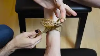 Reef and Granny Knot (Bula Bula Single Column Tie)
