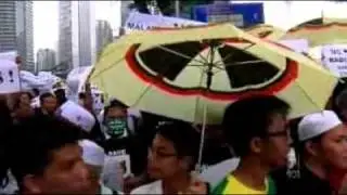 Malaysians protest against mining site