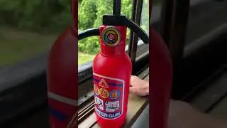 Fire extinguisher🧯water gun toy #ayearofyou #toys #short